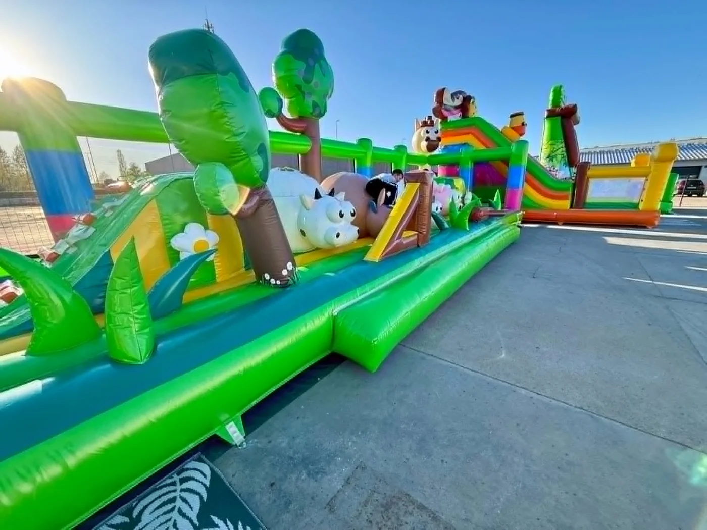 Konstrukcja zabawowa w Raban Play Park