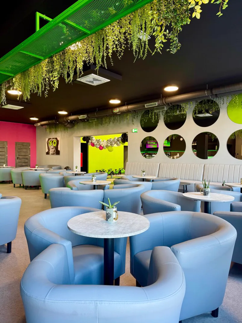 Kawa w kawiarni Raban