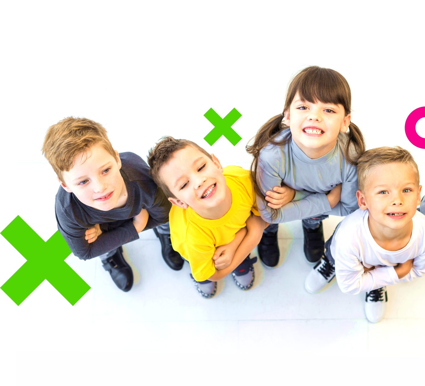 Dzieci bawiące się w Raban Play Park